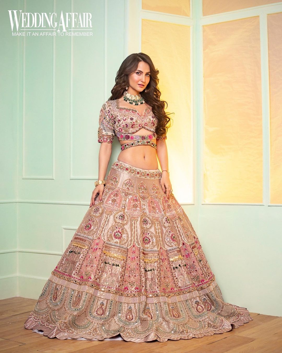 BOLLYWOOD ACTRESS ELLI AVRRAM IMAGES IN PINK LEHENGA CHOLI 4